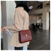 Chic Vintage Mini Crossbody Bag - Elegant & Versatile